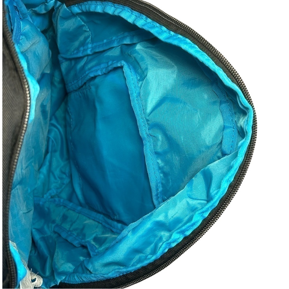 Quicksilver Medium Size Black Backpack - image 2